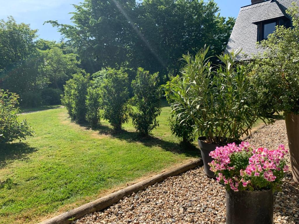 Le Bois Des Pierres Conteville (Eure) Exterior foto